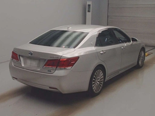 TOYOTA CROWN 2017