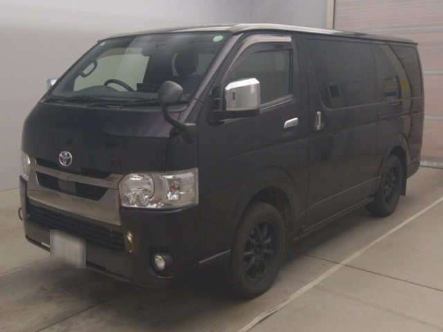 TOYOTA HIACE VAN 2022