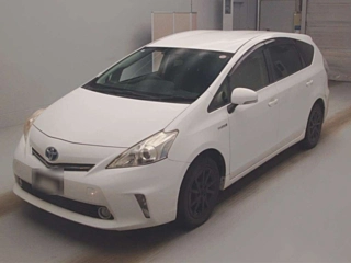 TOYOTA PRIUS ALPHA 2012