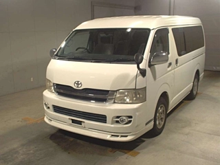 TOYOTA HIACE 2009