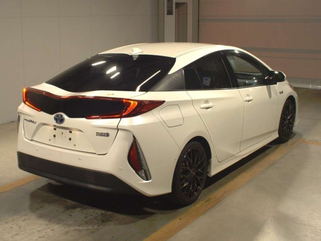TOYOTA PRIUS PHV 2017