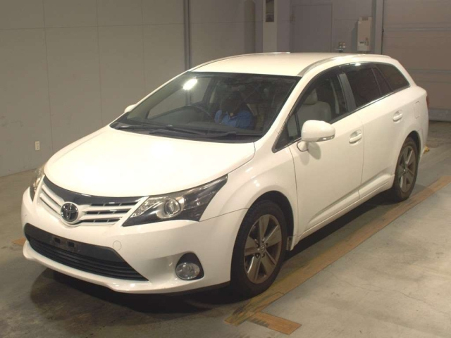 TOYOTA AVENSIS WAGON 2014