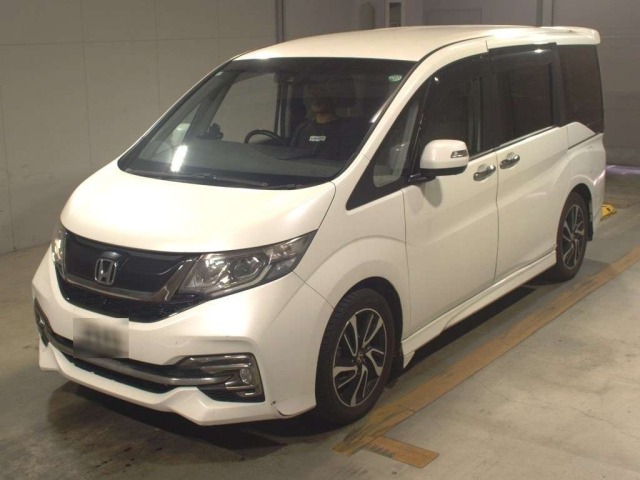 HONDA STEP WAGON 2015