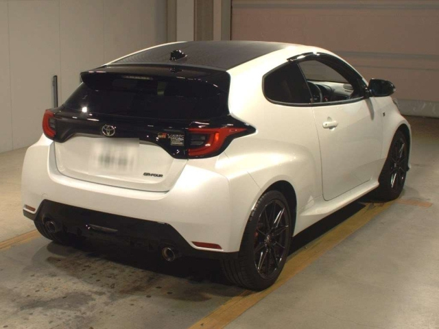 TOYOTA YARIS 2023