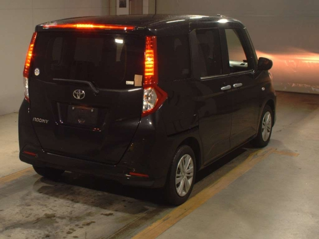 TOYOTA ROOMY 2022