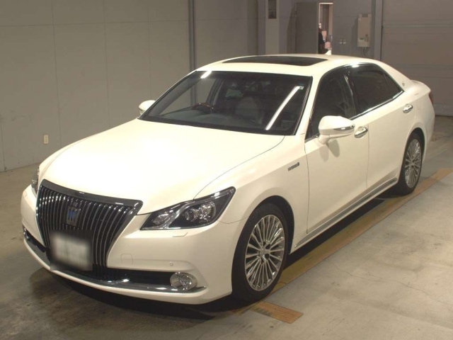 TOYOTA CROWN 2015