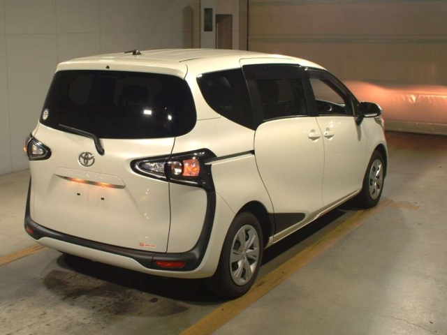 TOYOTA SIENTA 2022