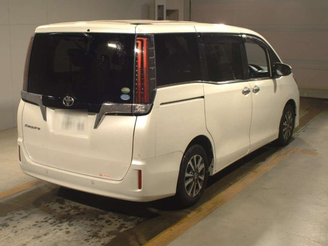 TOYOTA ESQUIRE 2020