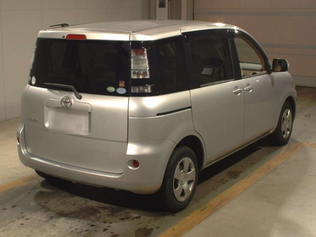 TOYOTA SIENTA 2014