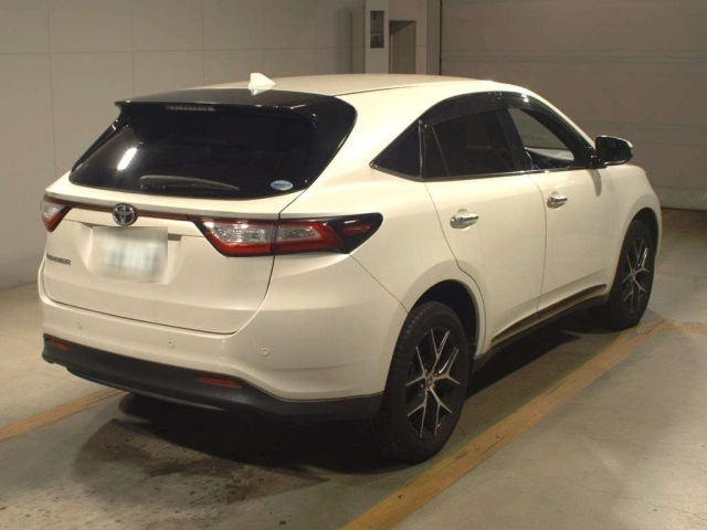TOYOTA HARRIER 2019
