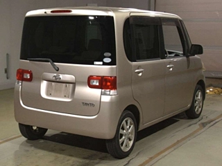 DAIHATSU TANTO 2008