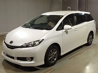 TOYOTA WISH 2017