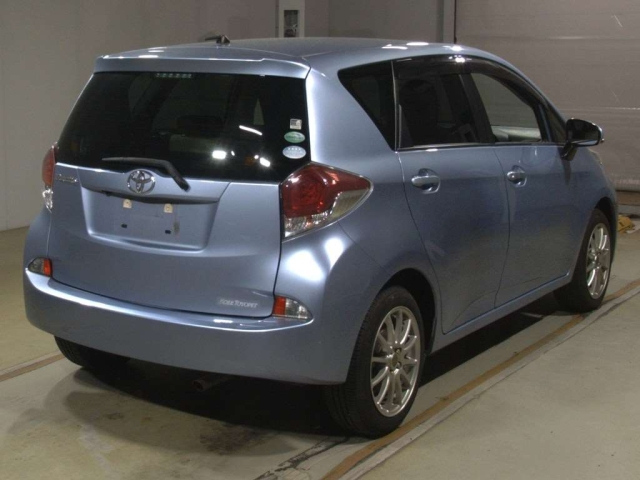 TOYOTA RACTIS 2015