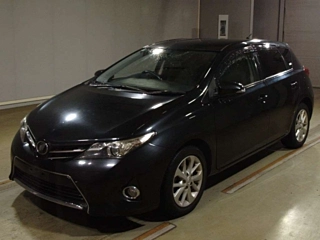 TOYOTA AURIS 2013
