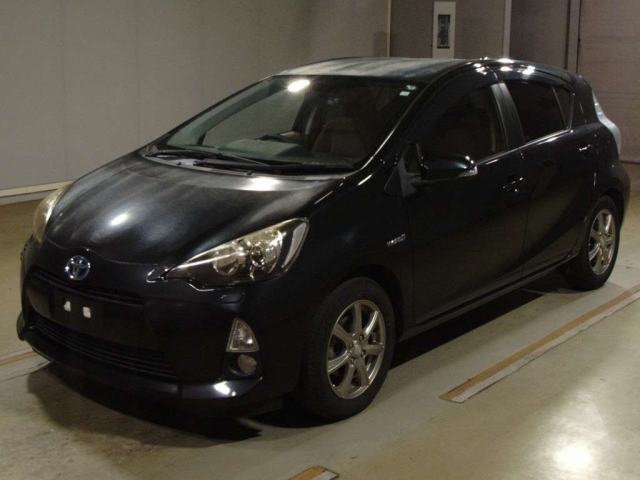 TOYOTA AQUA 2014