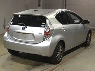 TOYOTA AQUA 2012
