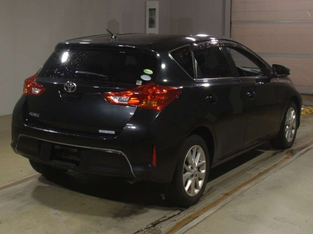 TOYOTA AURIS 2013