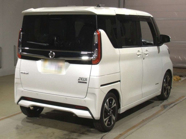 NISSAN ROOX 2022