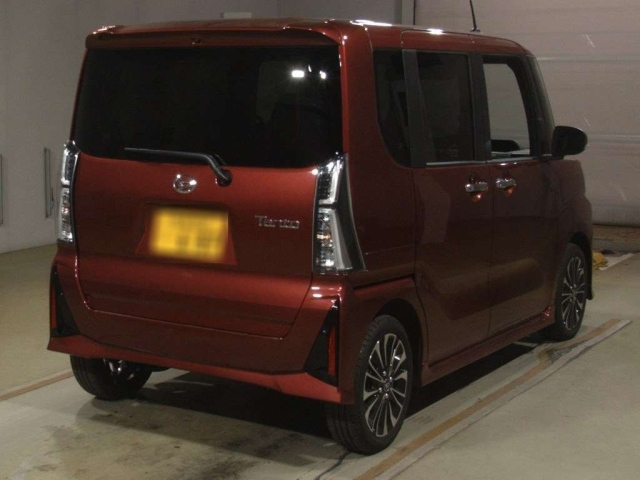 DAIHATSU TANTO 2024