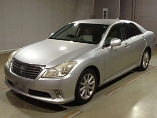 TOYOTA CROWN 2010