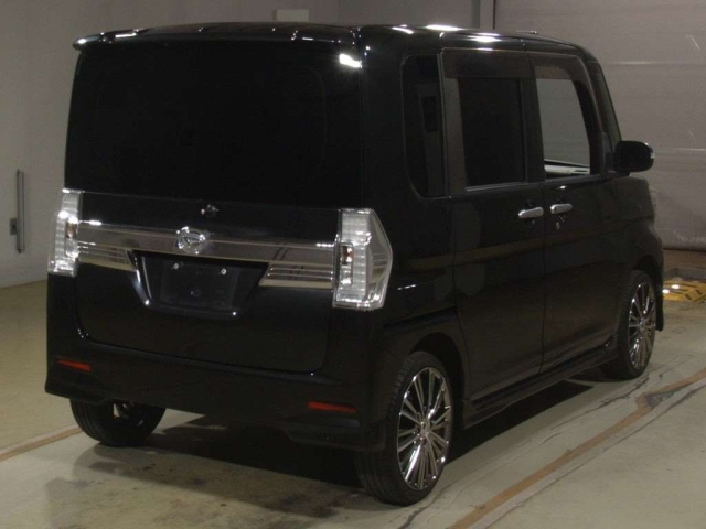 DAIHATSU TANTO 2014