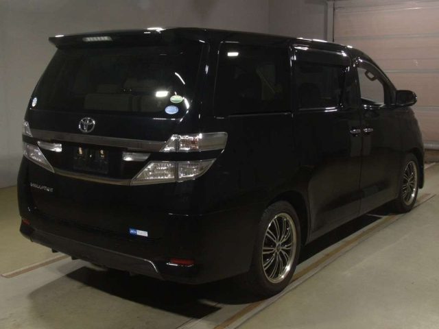 TOYOTA VELLFIRE 2014