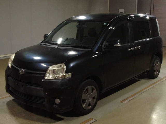 TOYOTA SIENTA 2012