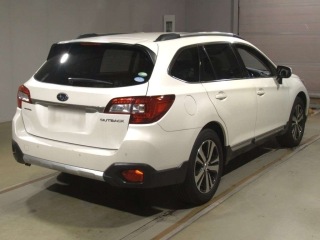 SUBARU LEGACY OUTBACK 2018