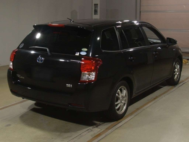 TOYOTA COROLLA FIELDER 2015