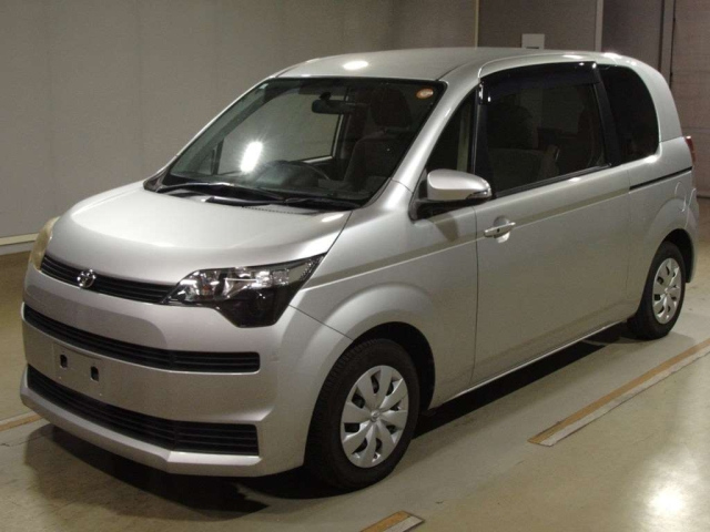 TOYOTA SPADE 2013