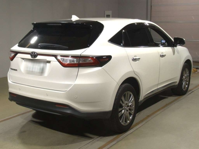 TOYOTA HARRIER 2018