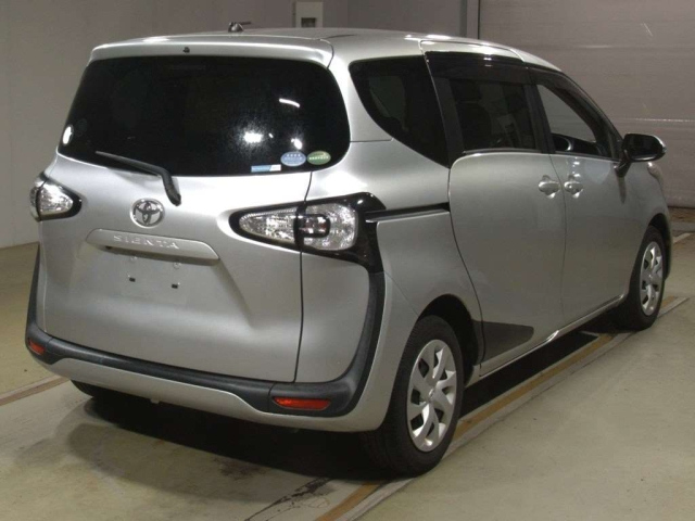 TOYOTA SIENTA 2018