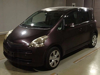 TOYOTA RACTIS 2010