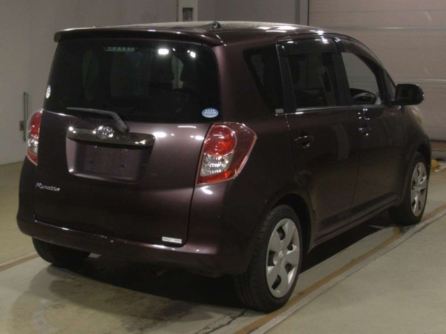 TOYOTA RACTIS 2010