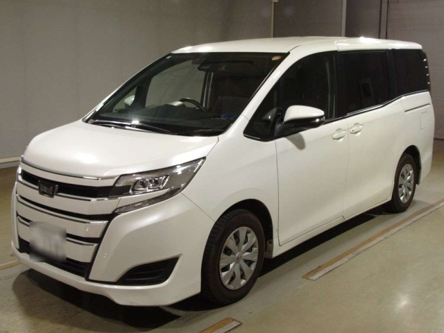 TOYOTA NOAH 2021