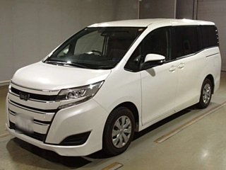 TOYOTA NOAH 2021