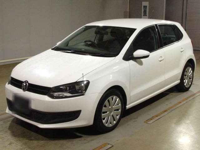 VOLKSWAGEN POLO 2012