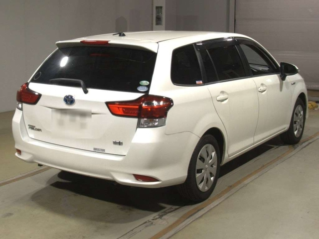 TOYOTA COROLLA FIELDER 2015