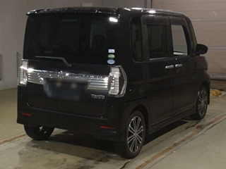 DAIHATSU TANTO 2018