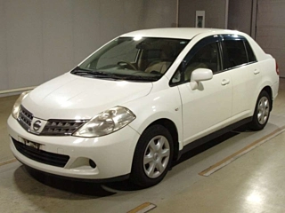 NISSAN TIIDA LATIO 2010