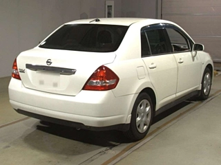NISSAN TIIDA LATIO 2010
