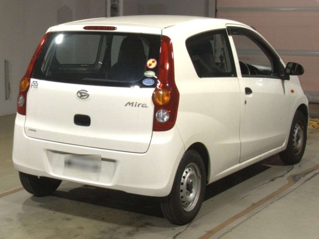 DAIHATSU MIRA 2015