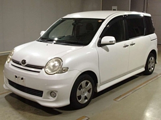 TOYOTA SIENTA 2010