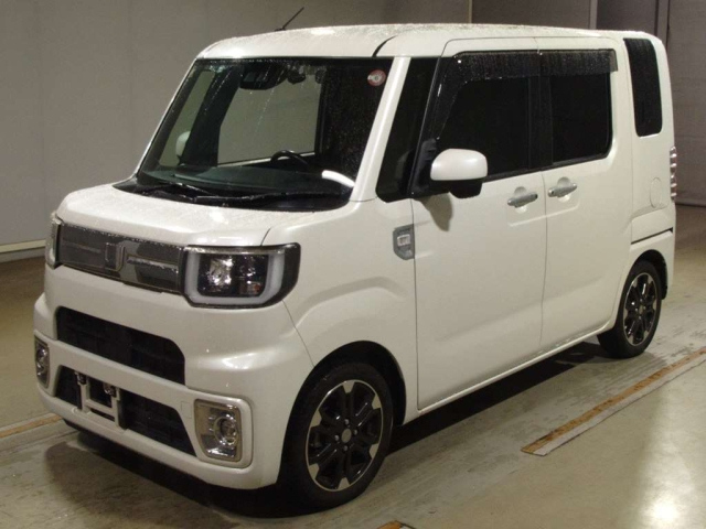 DAIHATSU WAKE 2018