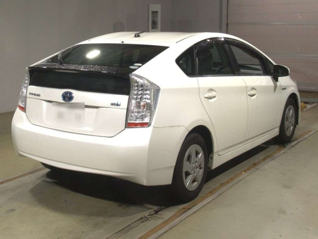 TOYOTA PRIUS 2011