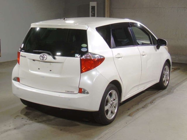 TOYOTA RACTIS 2013