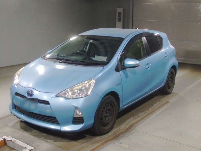 TOYOTA AQUA 2014