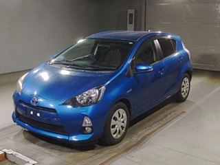 TOYOTA AQUA 2012