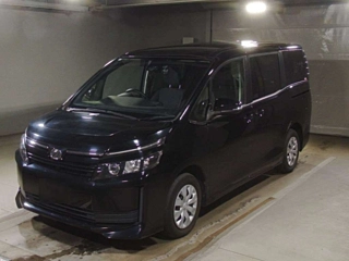 TOYOTA VOXY 2016
