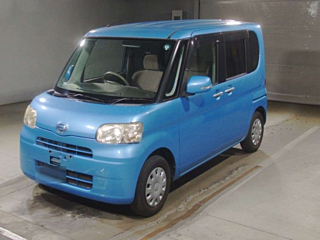 DAIHATSU TANTO 2010